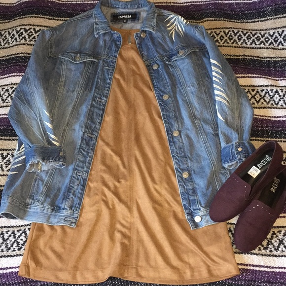 A beautiful light brown dress - Picture 4 of 4